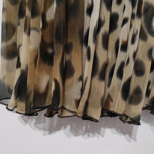Animal print skirt like new, size L-XL, lightweight fabric