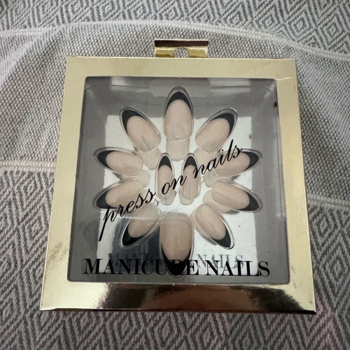 Press on nails new