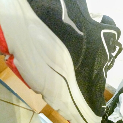 Hoka Clifton 10 running shoes size 43.5, black and grey