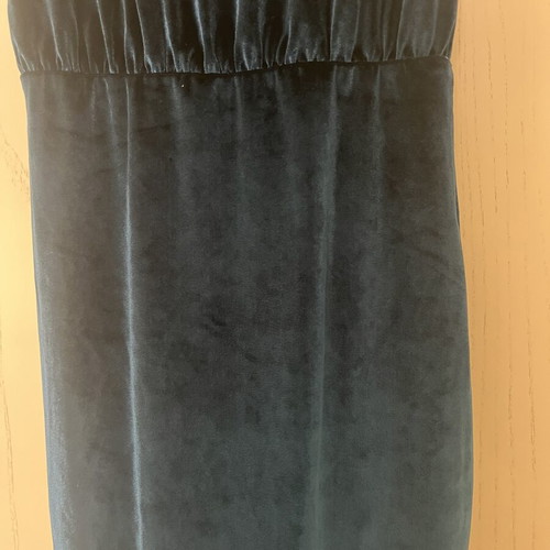 Pink Woman sleeveless dress M, dark blue velvet texture