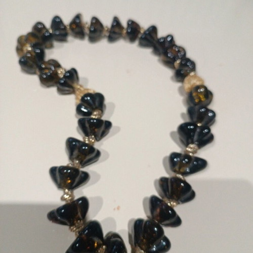 Glass worry beads green with golden threads like new