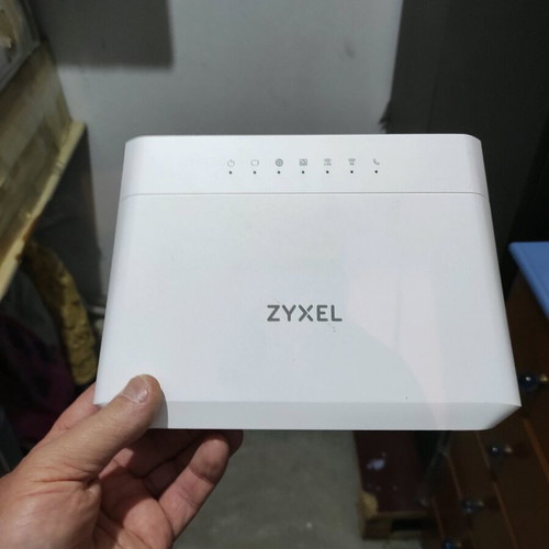 Zyxel modem like new with speed up to 200 Mbps