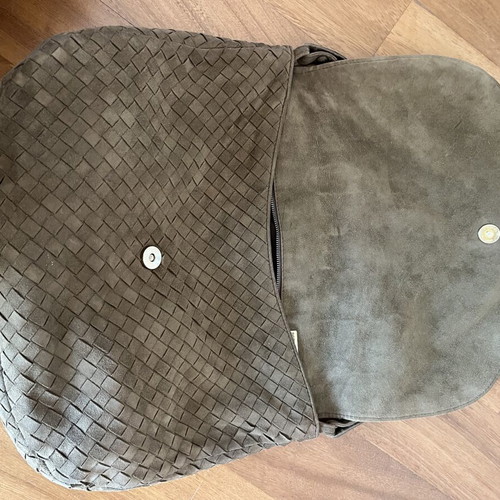 Bottega Veneta suede shoulder bag like new, brown