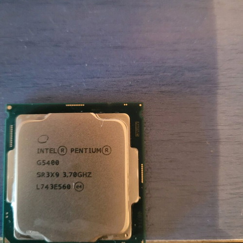Intel Pentium Gold G5400 processor like new