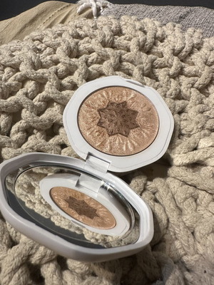KIKO Multi Glow Highlighter like new