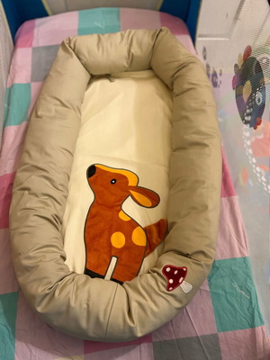 Baby nest like new