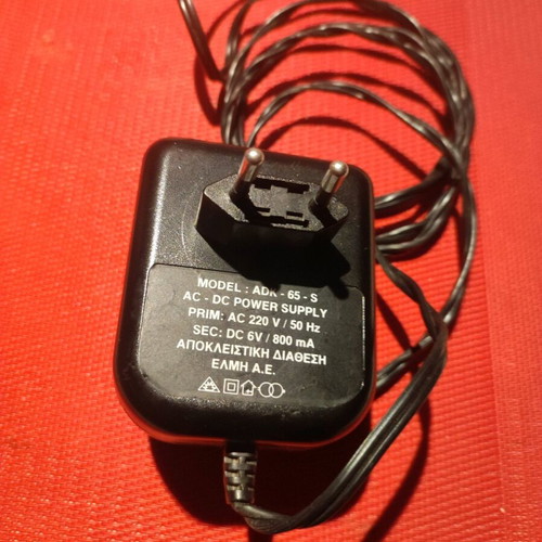 Vintage Casio EV-500N TV used, 8 inch, UHF/VHF