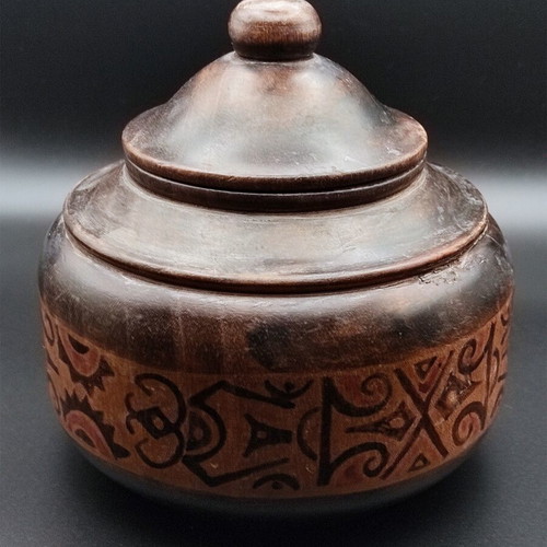 Wooden handmade bowl with lid like new