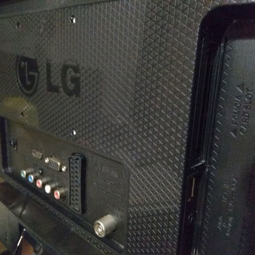 LG M1931 TV 19 inches like new