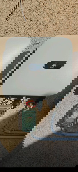 Τριφασικό Inverter φωτοβολταϊκών Huawei