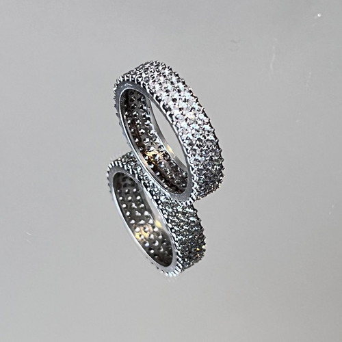 Vogue .925 Solid Silver Ring new, platinum plated with zirconia
