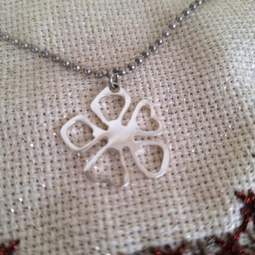 Necklace new 925 silver with flower and metal chain