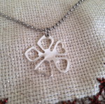 Necklace new 925 silver with flower and metal chain