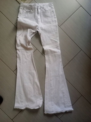 White bell-bottom jeans size 36/S