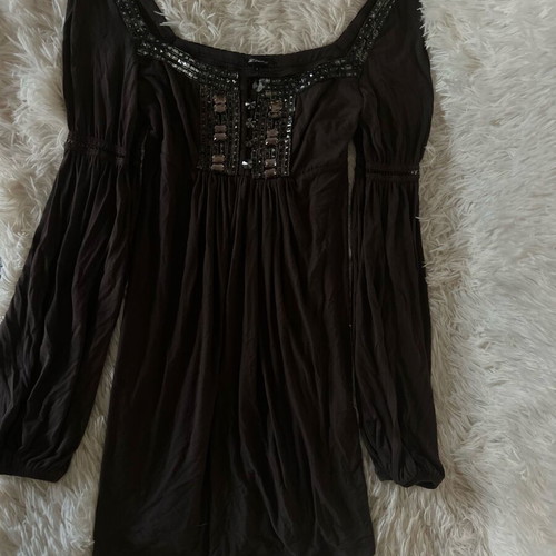 Airy dress used, brown with bust and sleeve design