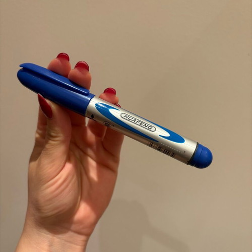 You Xing Token’s Pen markers new, blue, in box