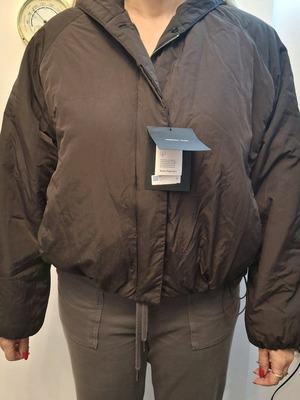 Massimo Dutti jacket like new with hood, size L, black