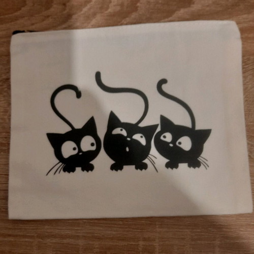 Cotton toiletry bag like new with black cat design