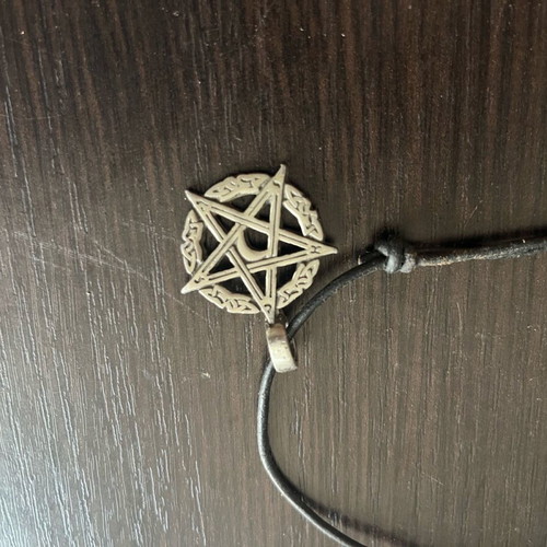 Necklace like new