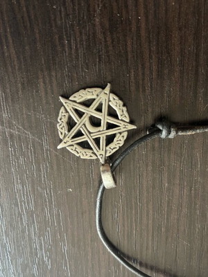 Necklace like new