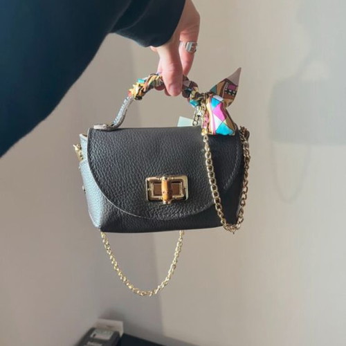 Leather handheld bag new Made In Italia