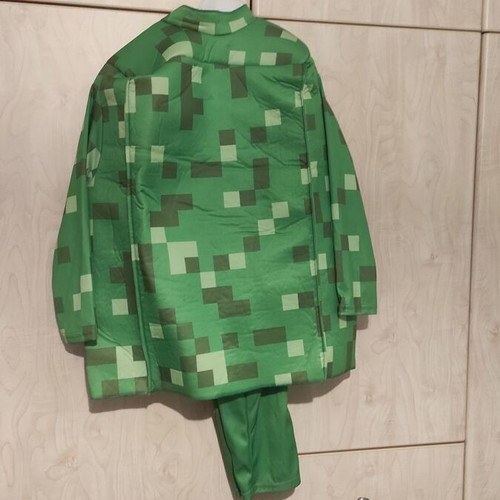Minecraft Creeper costume for 8 years old like new