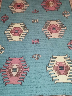 Rug 130x2.60 like new