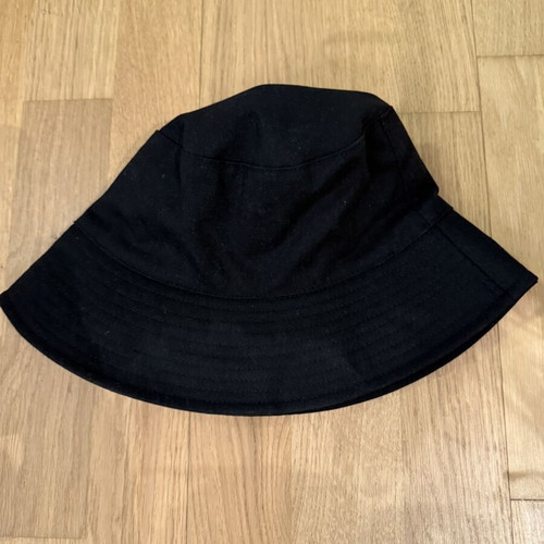 Unisex black bucket hat like new