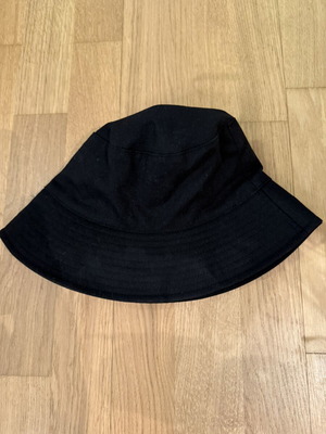 Unisex black bucket hat like new