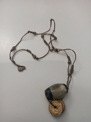 Long women's pendant necklace like new