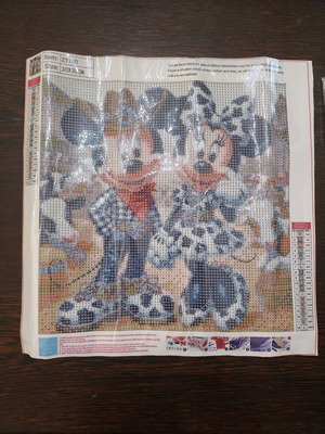 Diamond painting kit Mickey and Minnie new, 30x30