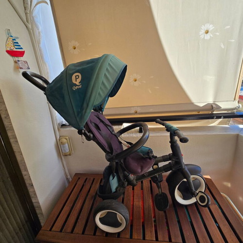QPlay Rito children's tricycle stroller like new, multifunctional