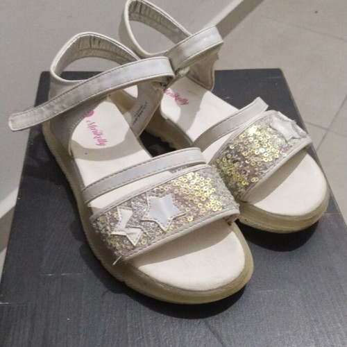 White children's sandals size 34, platform style
