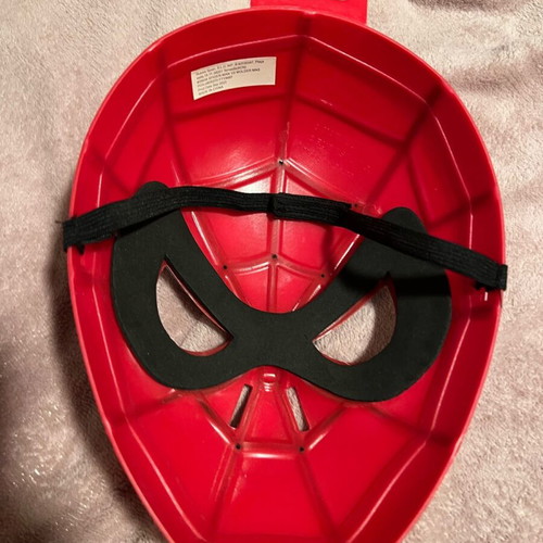 Spiderman mask like new