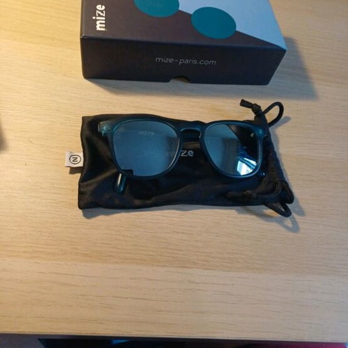 Mize Paris Sunglasses new, blue, kids and men's