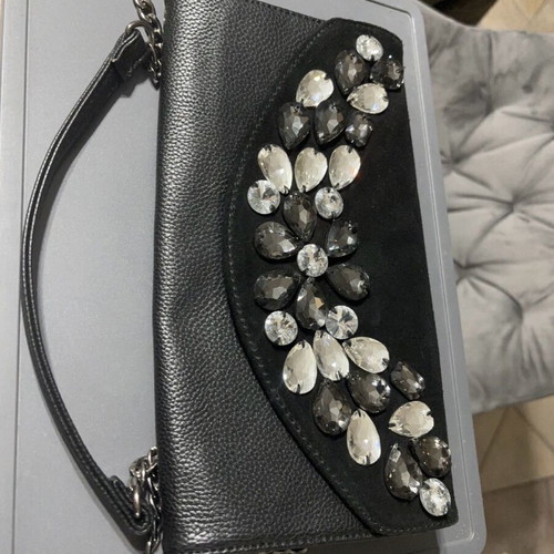 Black hand bag like new