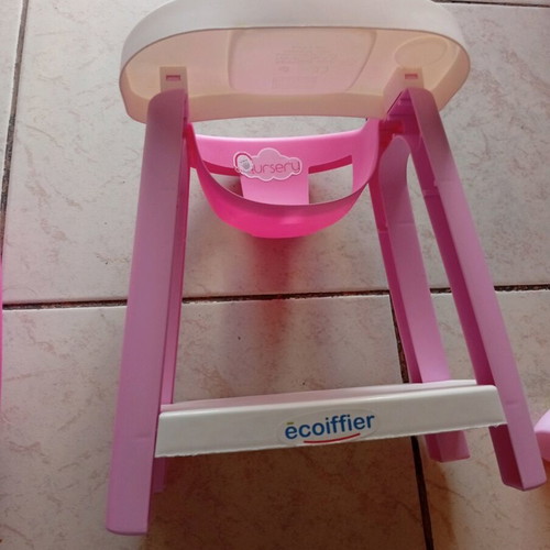 Ecoiffier doll care and feeding set like new