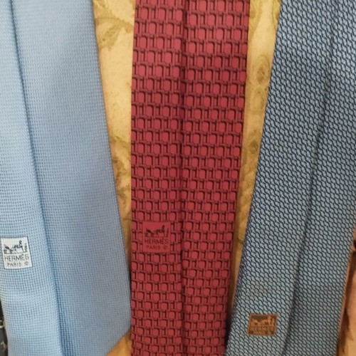 Hermes silk ties pack of 6 like new, authentic French luxury
