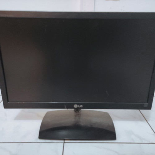 LG FLATRON E2251S-BN monitor used non-working for parts