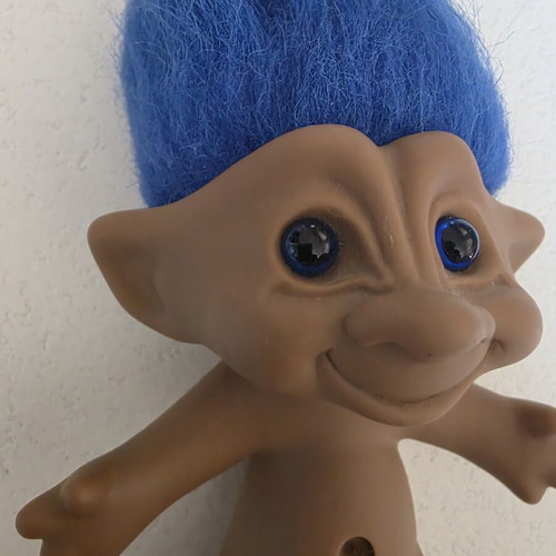 Efxoulis collectible figure used, large size, missing diamond