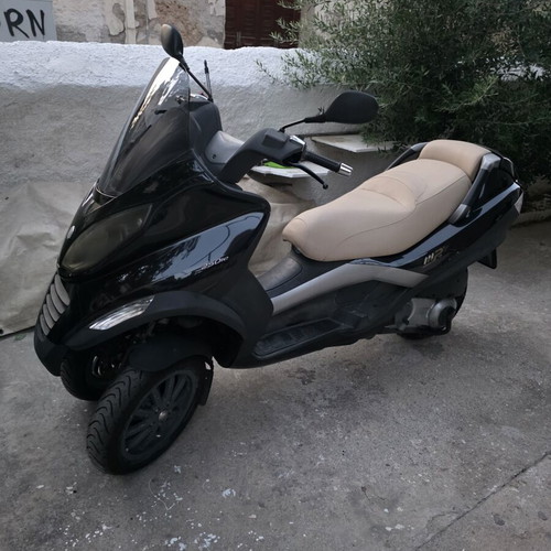 Piaggio MP3 250cc scooter