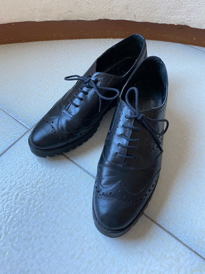 Zara черни кожени оксфорди употребявани, номер 40