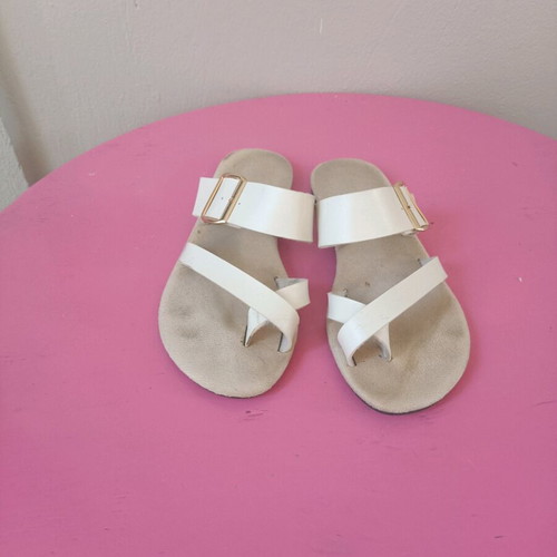 Women's flat sandals