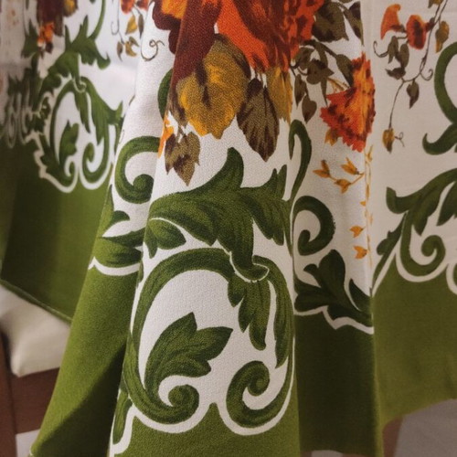 Tablecloths two silk-like, like new