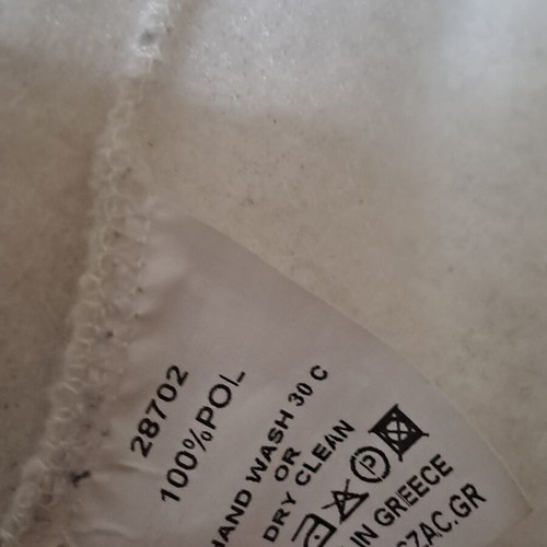 Zic Zac coat like new, white, size Medium with pockets and belt