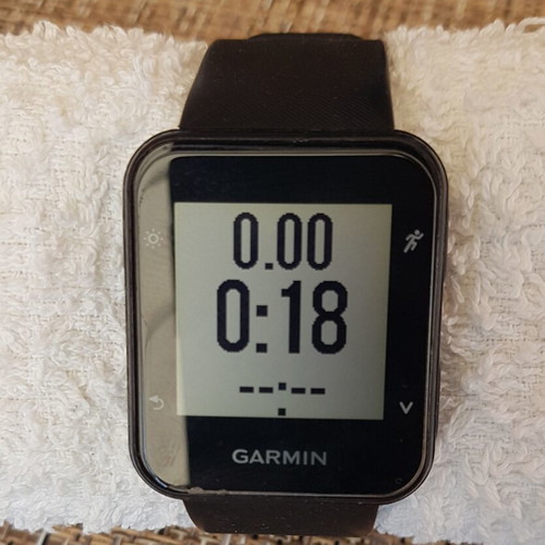 Garmin Forerunner 35 sport watch like new