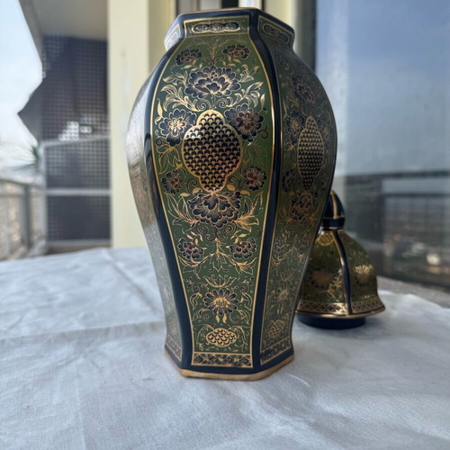 Gilded Chinese vintage container used