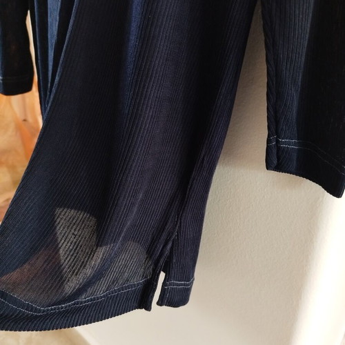 Women's rib knit blouse navy blue size M like new