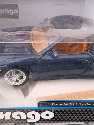 Bburago Porsche Turbo 996.2 1:18 new, rare color combination