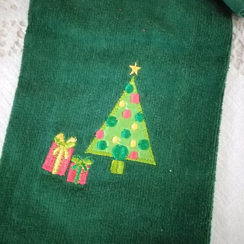 Christmas towels new, set of 2 green